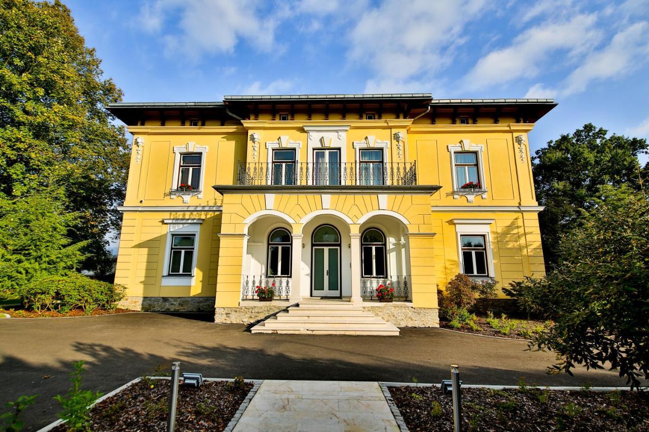 Villa Aurelie Velké Losiny Exteriör bild